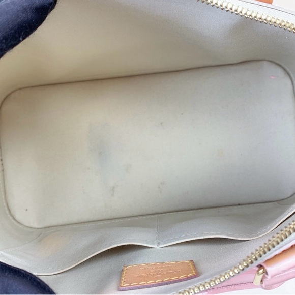 Louis Vuitton Authentic Vernis Leather Pink Alma Bag - Picture 11 of 14